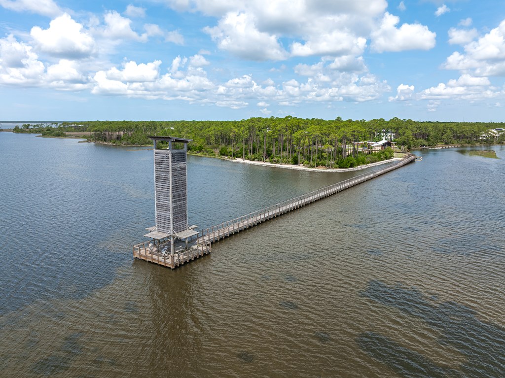 8405 Deepwater Creek Ln, 32413