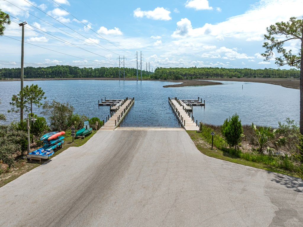 8405 Deepwater Creek Ln, 32413