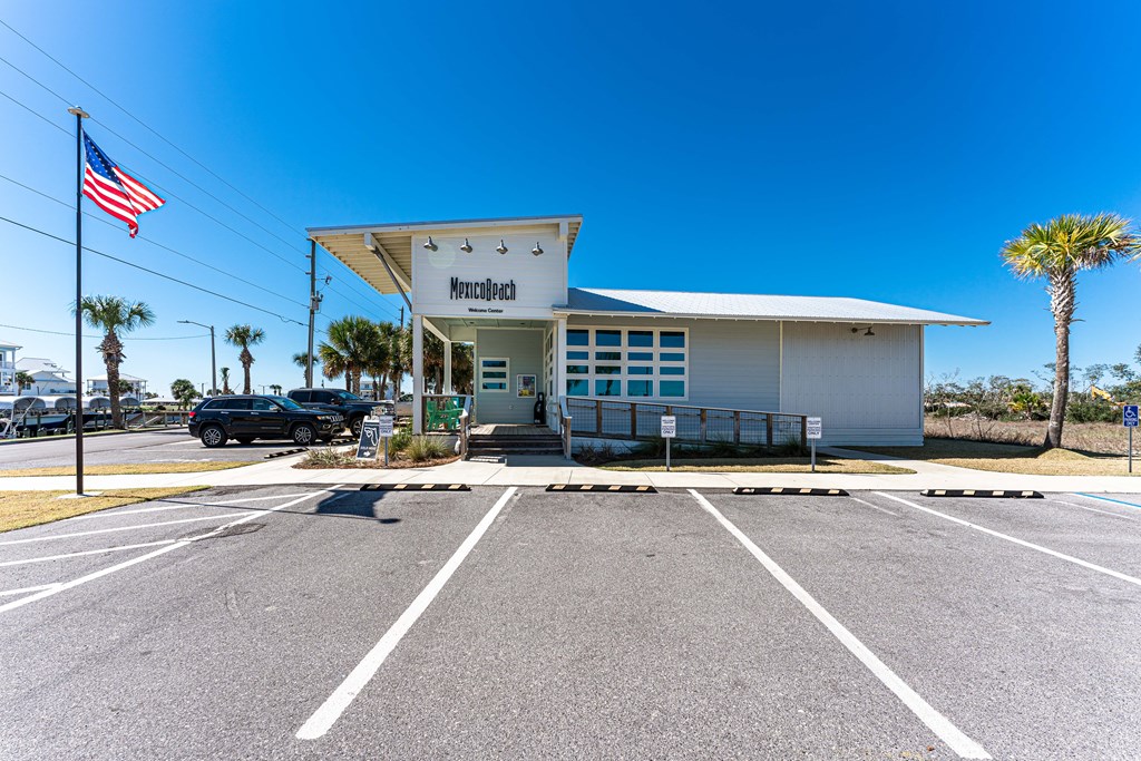 101 Circle Dr, Mexico Beach 32456