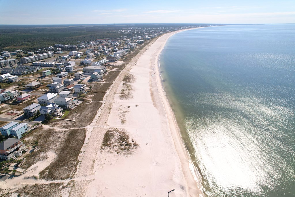101 Circle Dr, Mexico Beach 32456