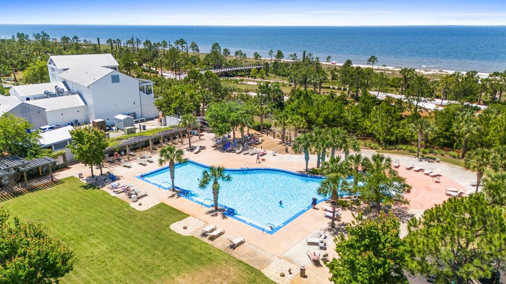 956 Backwater Rd, Port St. Joe 32456