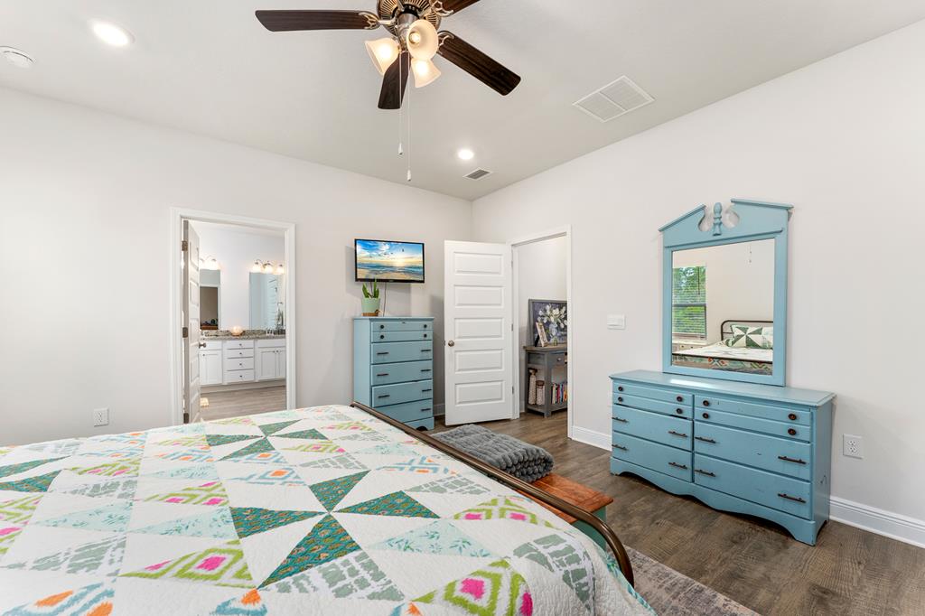 956 Backwater Rd, Port St. Joe 32456