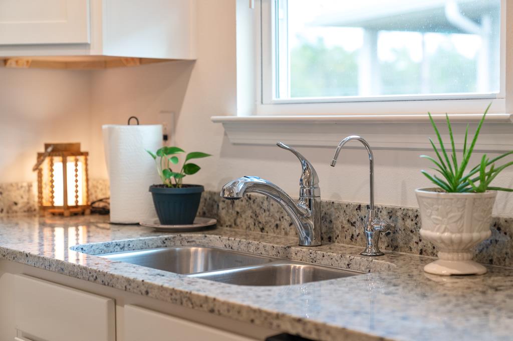 956 Backwater Rd, Port St. Joe 32456