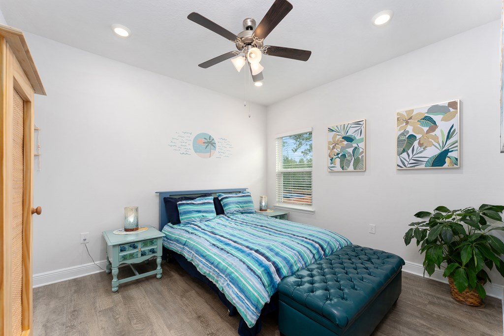 956 Backwater Rd, Port St. Joe 32456