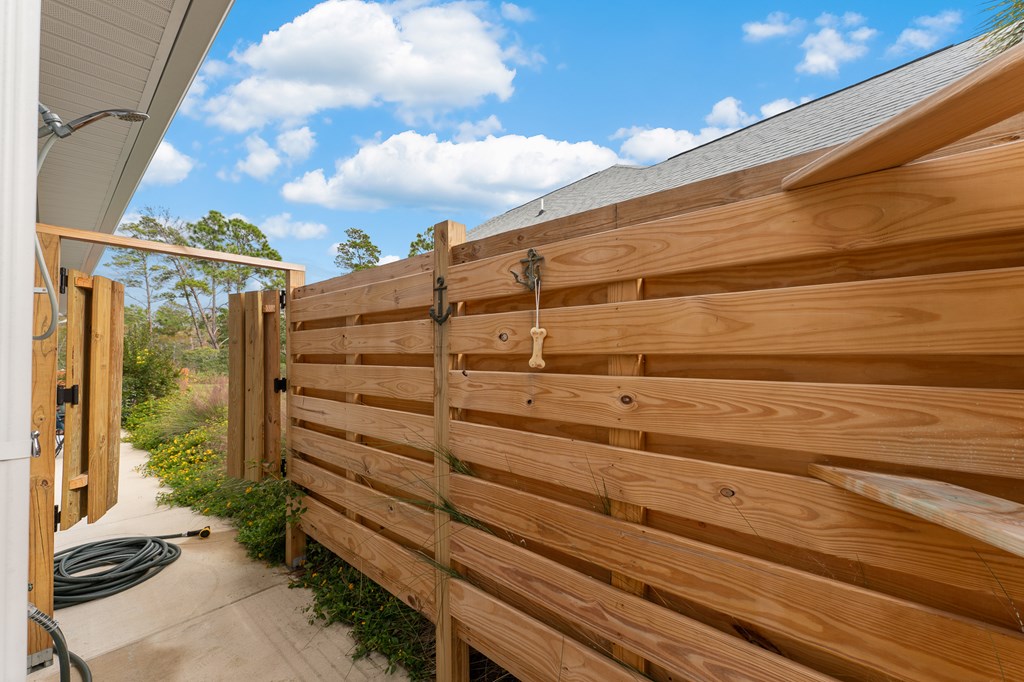 956 Backwater Rd, Port St. Joe 32456