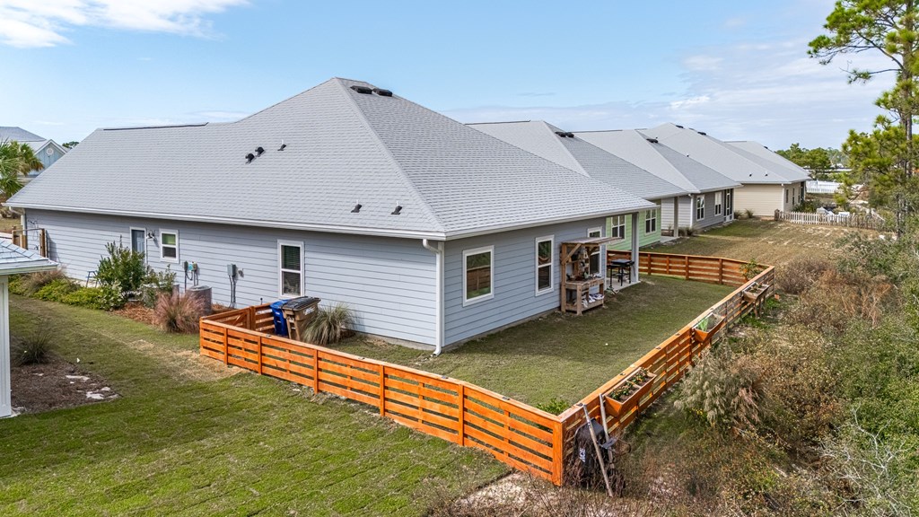 956 Backwater Rd, Port St. Joe 32456