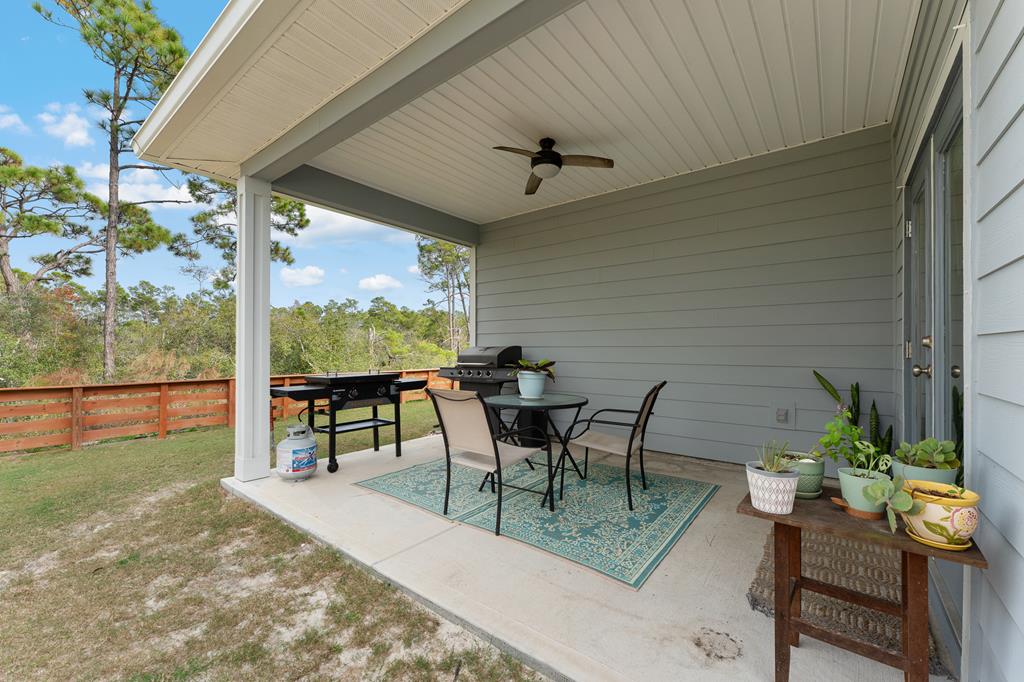 956 Backwater Rd, Port St. Joe 32456