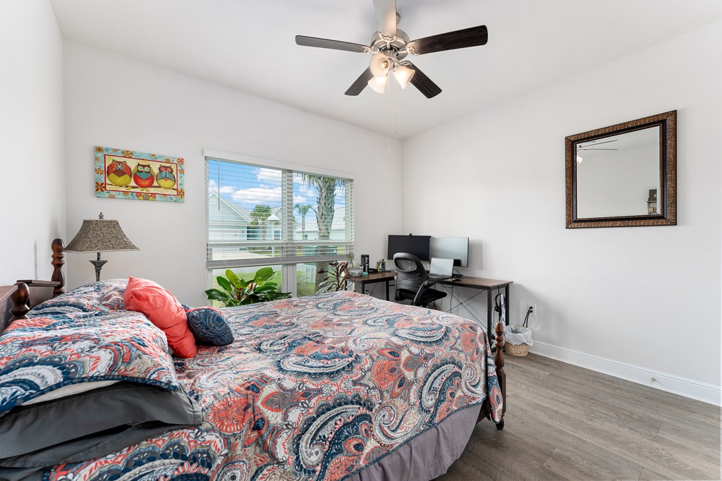 956 Backwater Rd, Port St. Joe 32456