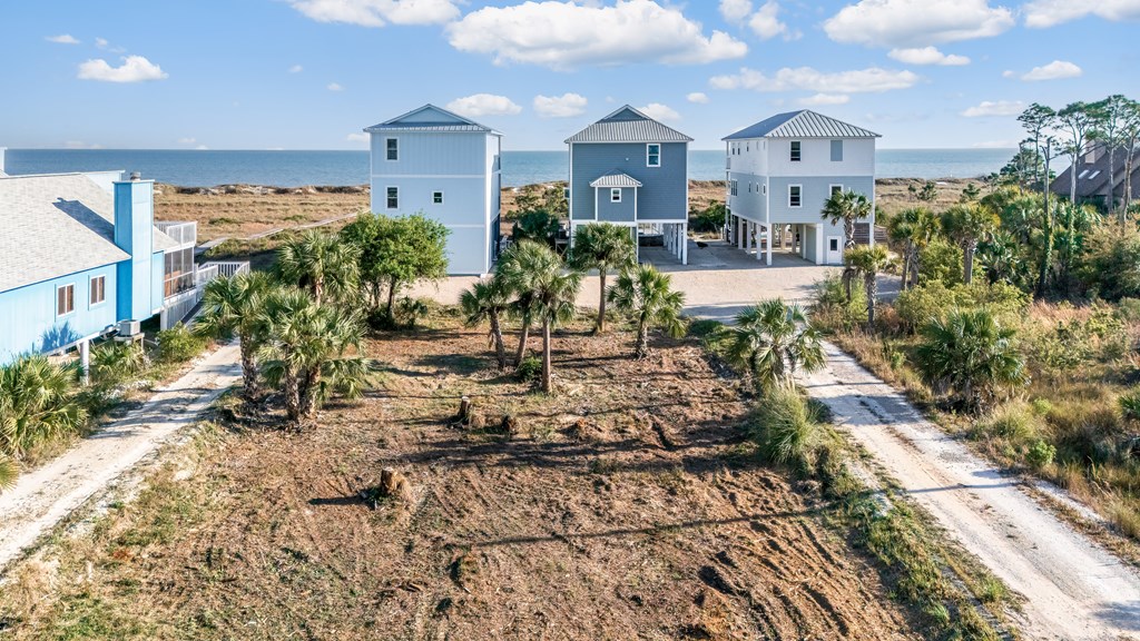 139 Lantana St, 32456