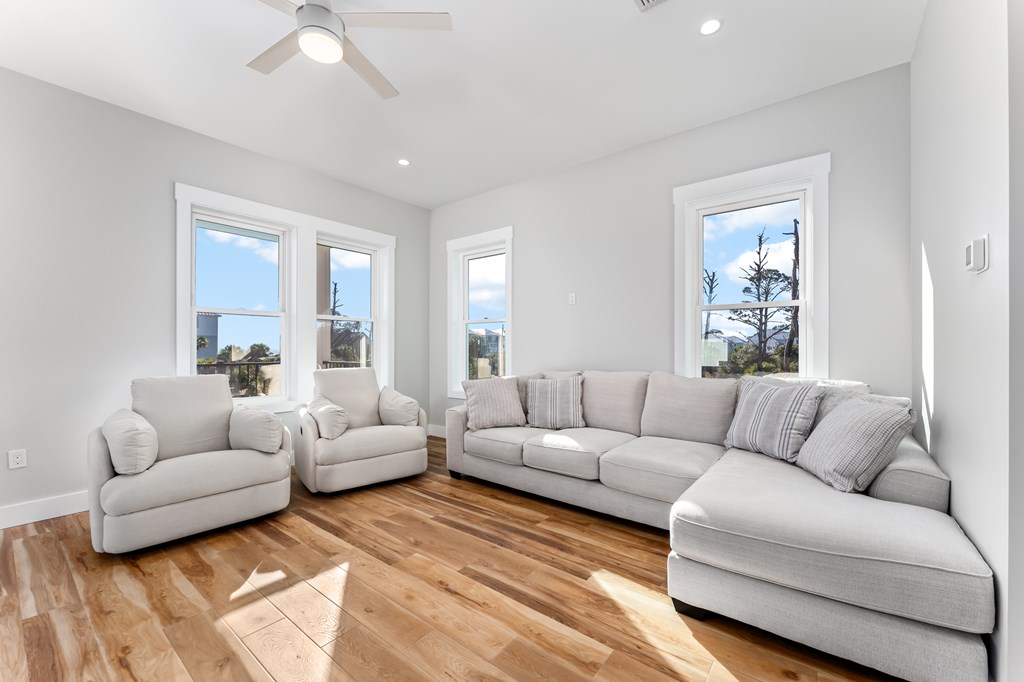 139 Lantana St, 32456