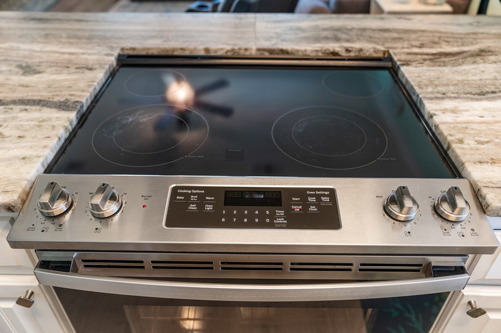 1120 15th St # f, 32456 Unit: 1-f