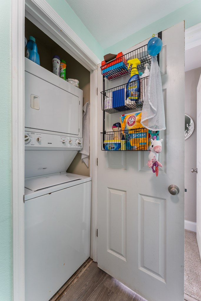 1120 15th St # f, 32456 Unit: 1-f