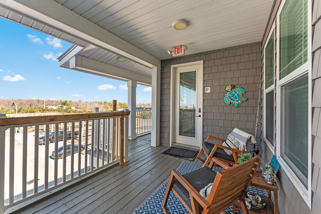 1120 15th St # f, 32456 Unit: 1-f