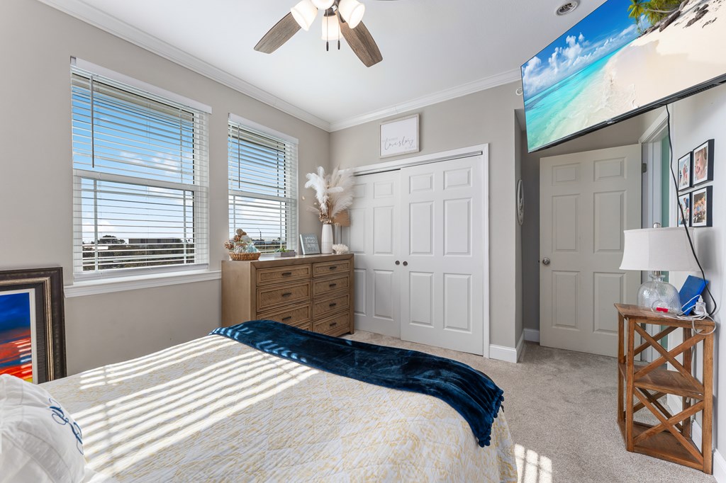 1120 15th St # f, 32456 Unit: 1-f