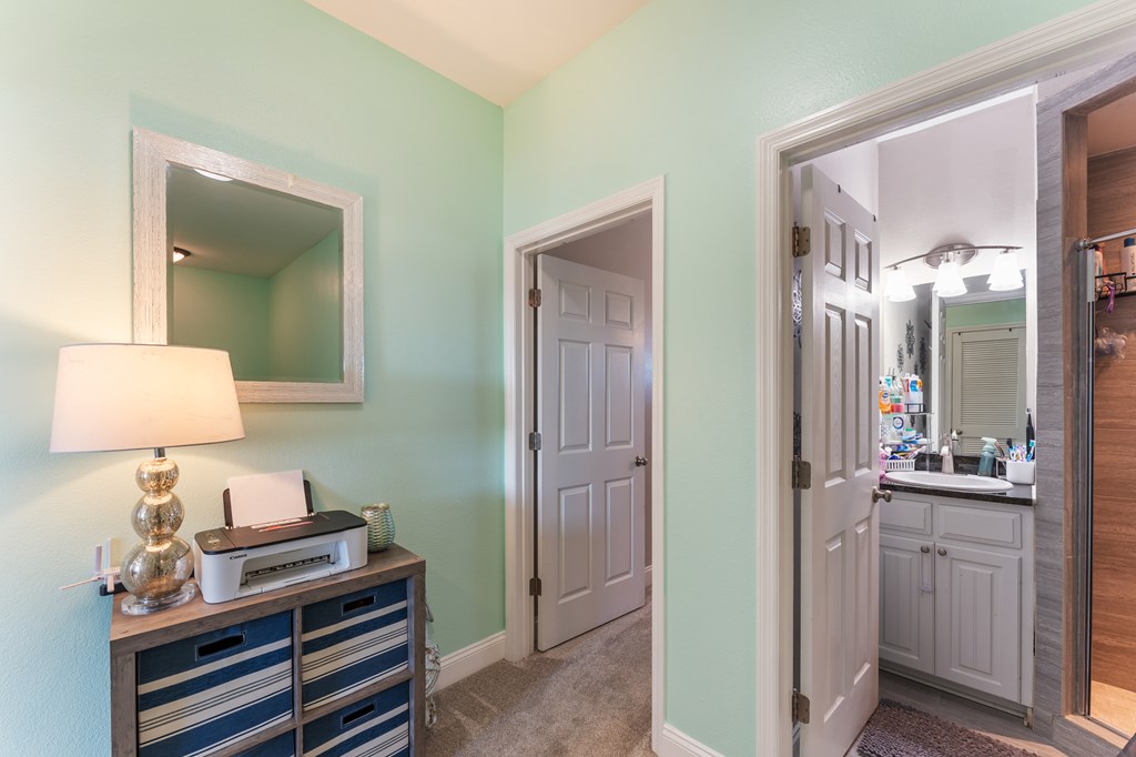 1120 15th St # f, 32456 Unit: 1-f