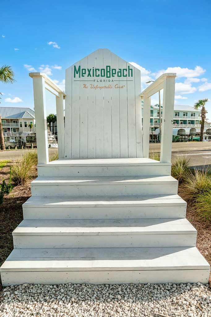 1120 15th St # f, 32456 Unit: 1-f