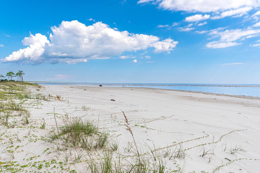 870 Backwater Rd, Port St. Joe 32456