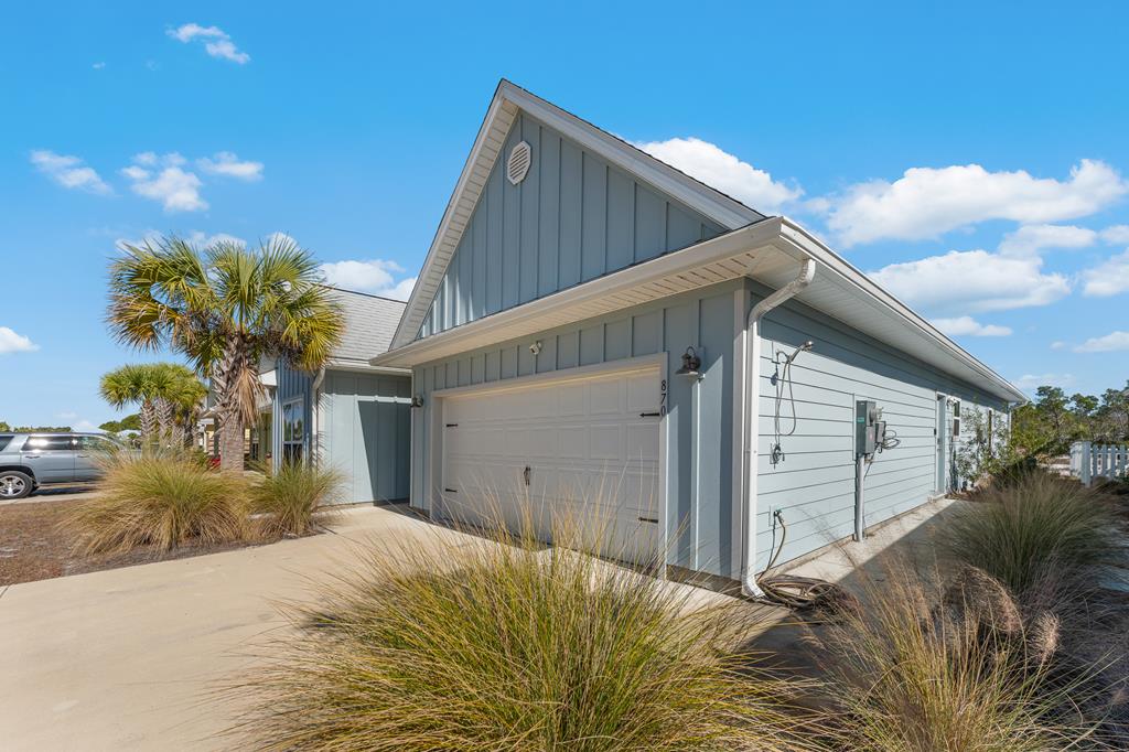 870 Backwater Rd, Port St. Joe 32456