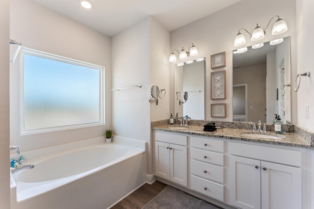 870 Backwater Rd, Port St. Joe 32456