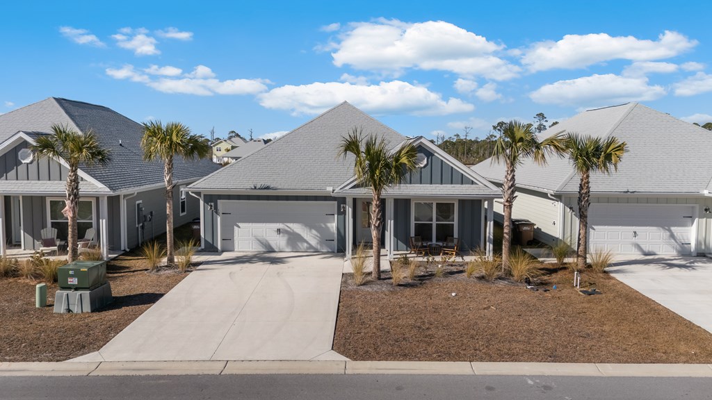 127 Needle Rush Dr, Port St. Joe 32456