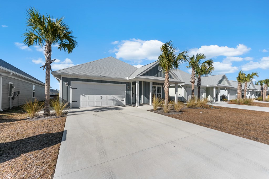 127 Needle Rush Dr, Port St. Joe 32456