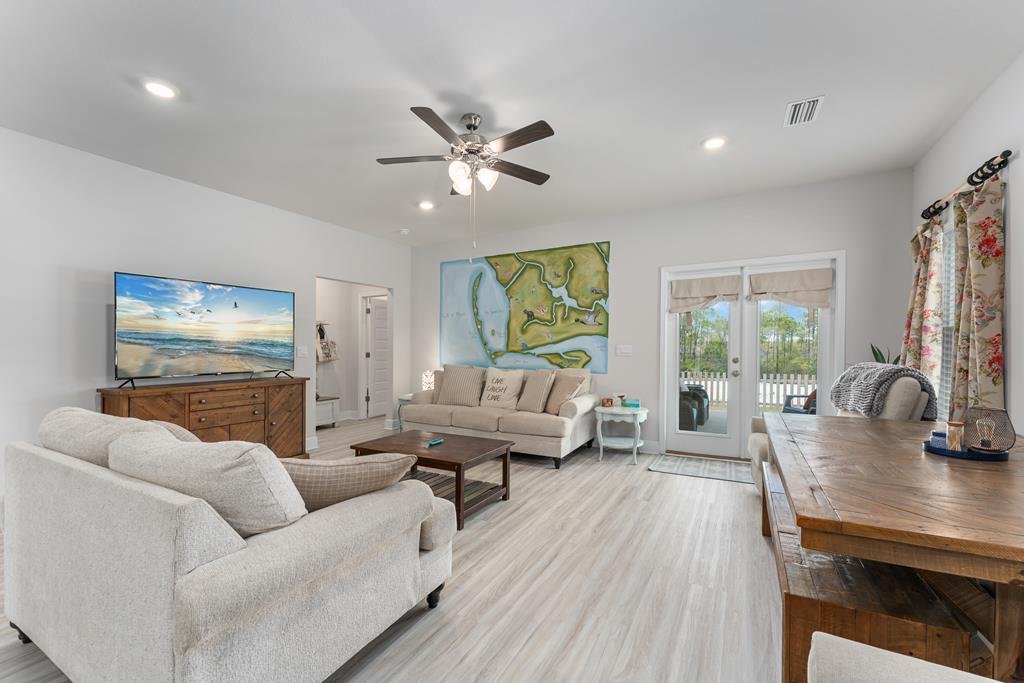 803 Backwater Rd, Port St. Joe 32456