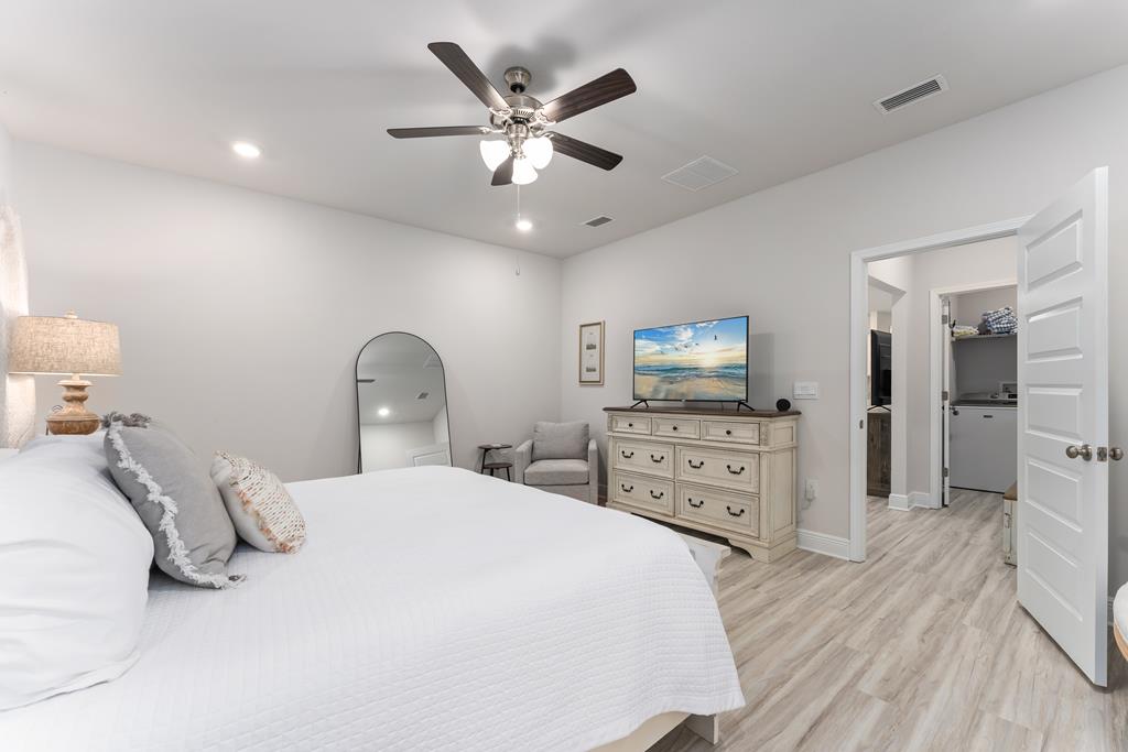 803 Backwater Rd, Port St. Joe 32456