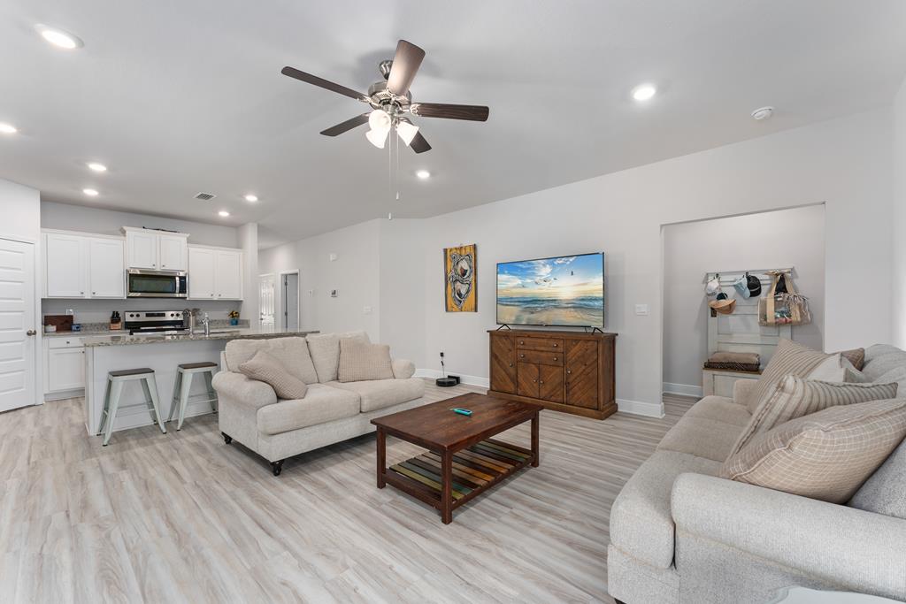 803 Backwater Rd, Port St. Joe 32456