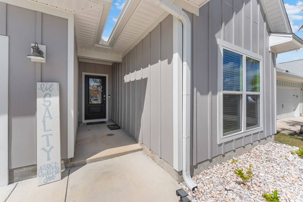 803 Backwater Rd, Port St. Joe 32456