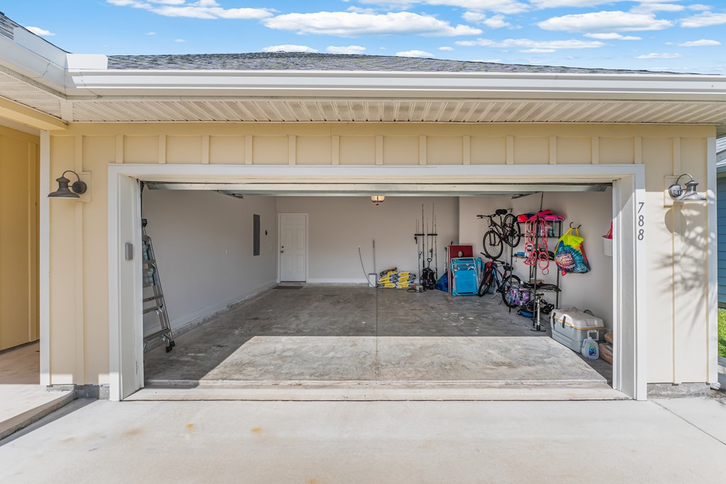 788 Backwater Rd, Port St. Joe 32456