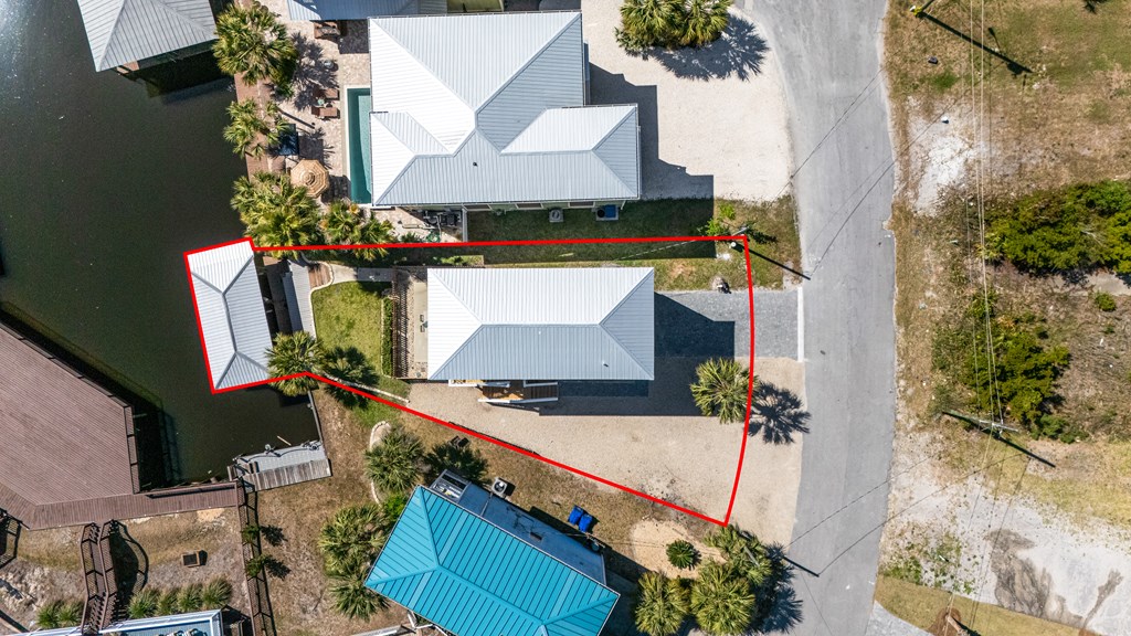 111 N 32nd St, 32456