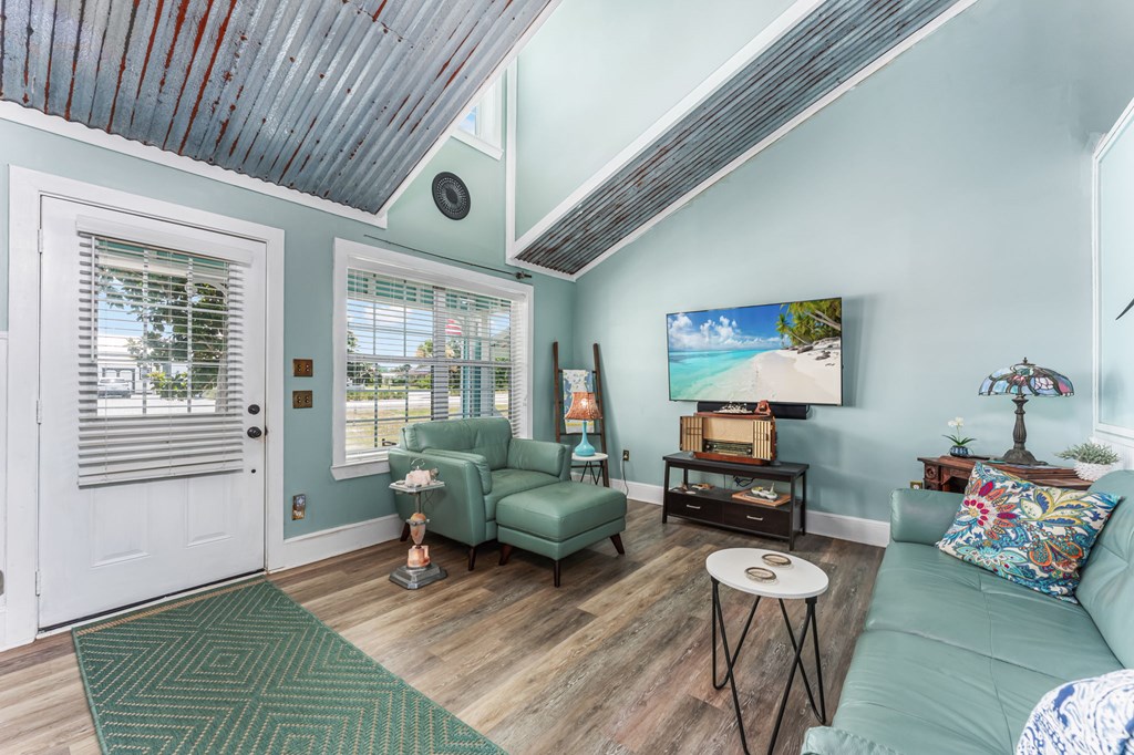 7372 Georgia Ave, Port St. Joe 32456