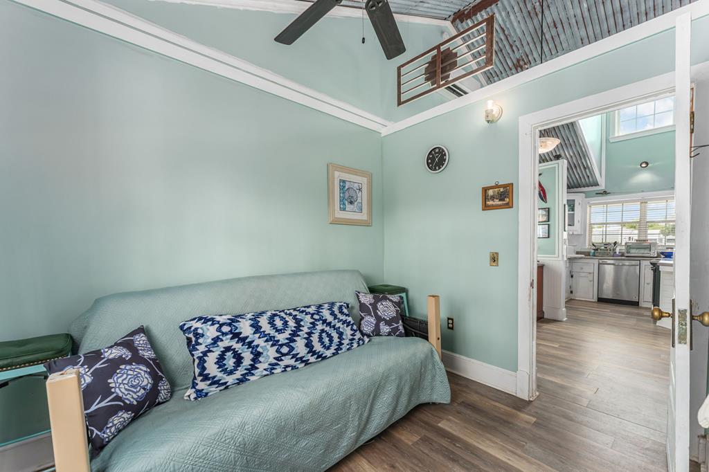 7372 Georgia Ave, Port St. Joe 32456