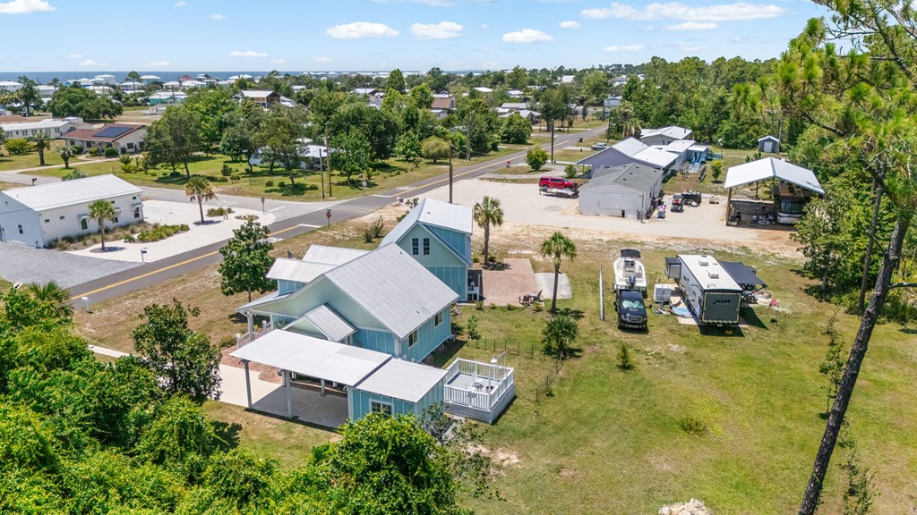 7372 Georgia Ave, Port St. Joe 32456