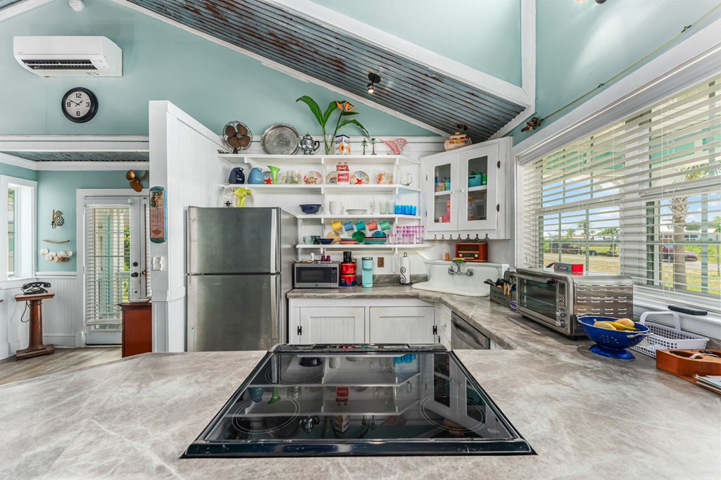 7372 Georgia Ave, Port St. Joe 32456