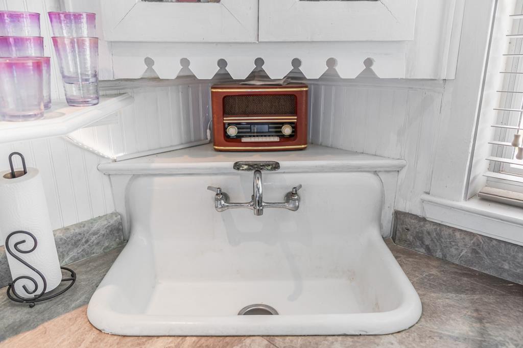 7372 Georgia Ave, Port St. Joe 32456