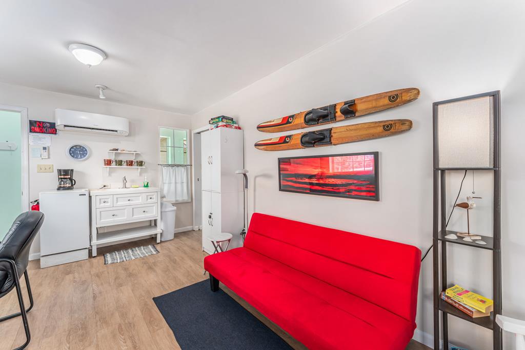 7372 Georgia Ave, Port St. Joe 32456