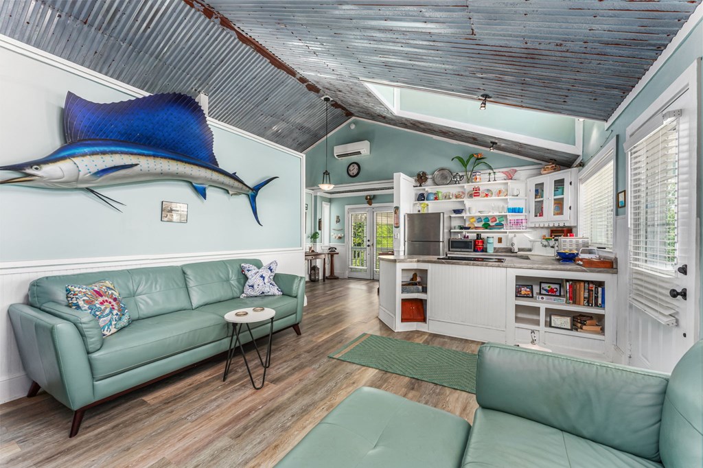 7372 Georgia Ave, Port St. Joe 32456