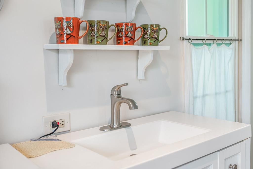 7372 Georgia Ave, Port St. Joe 32456