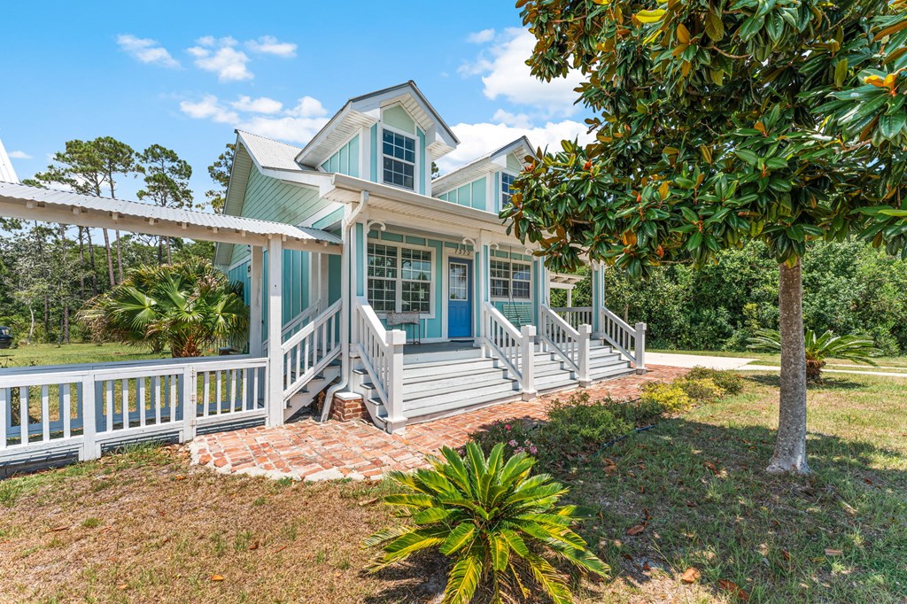 7372 Georgia Ave, Port St. Joe 32456