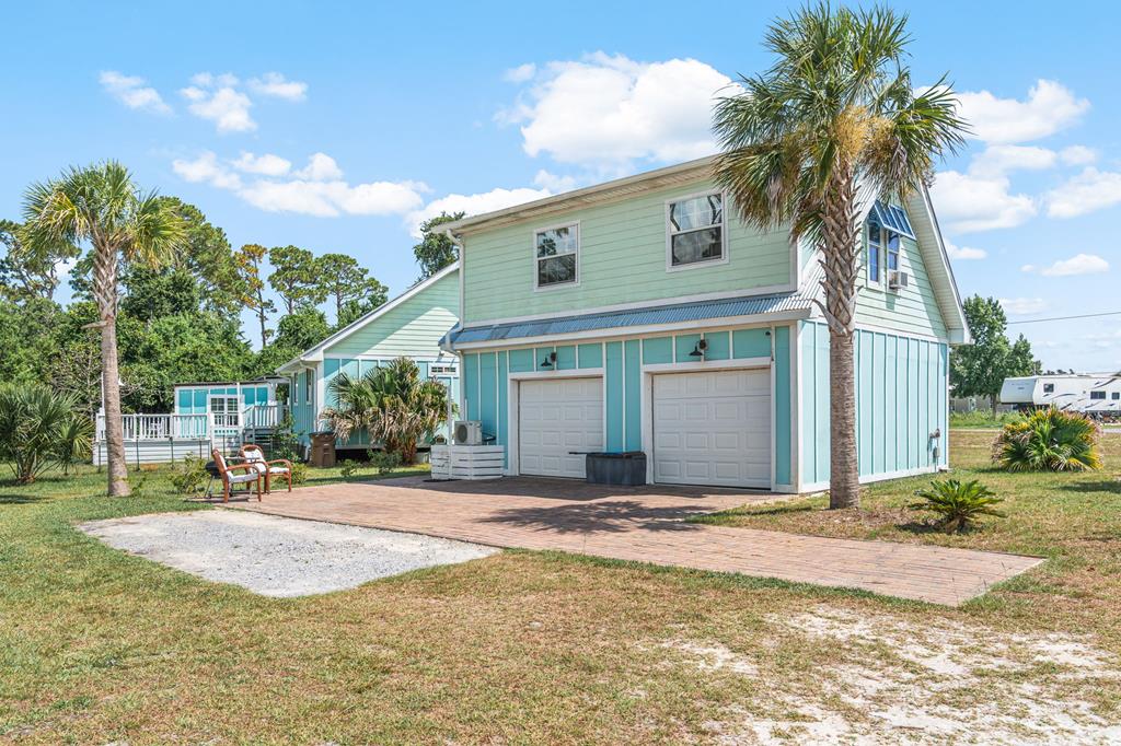 7372 Georgia Ave, Port St. Joe 32456