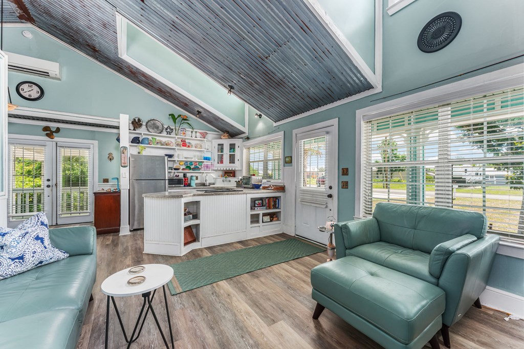 7372 Georgia Ave, Port St. Joe 32456