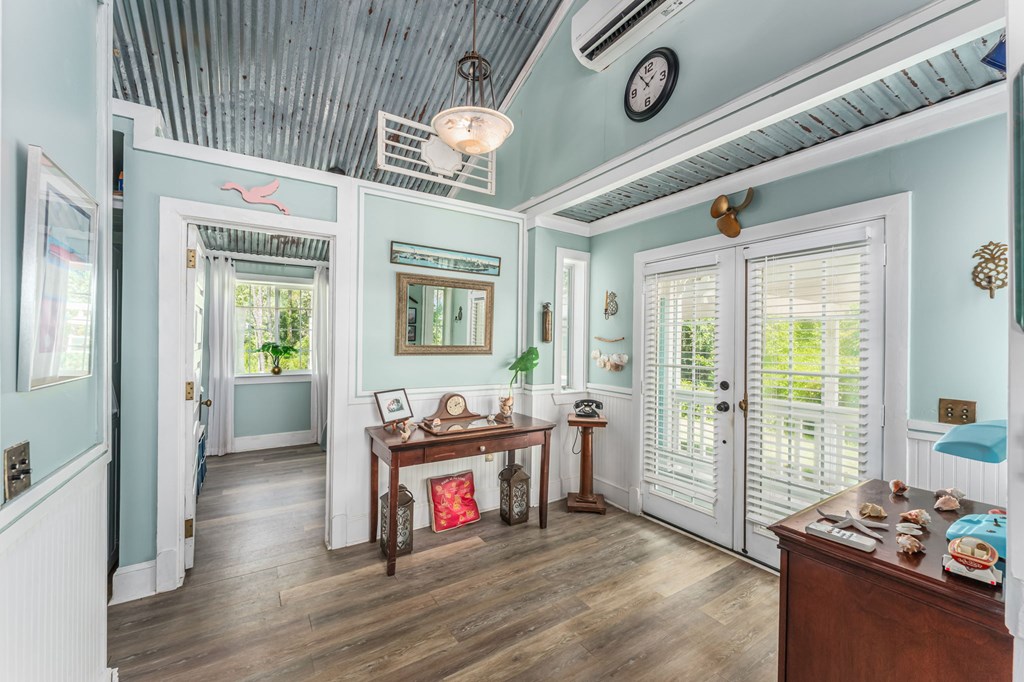 7372 Georgia Ave, Port St. Joe 32456