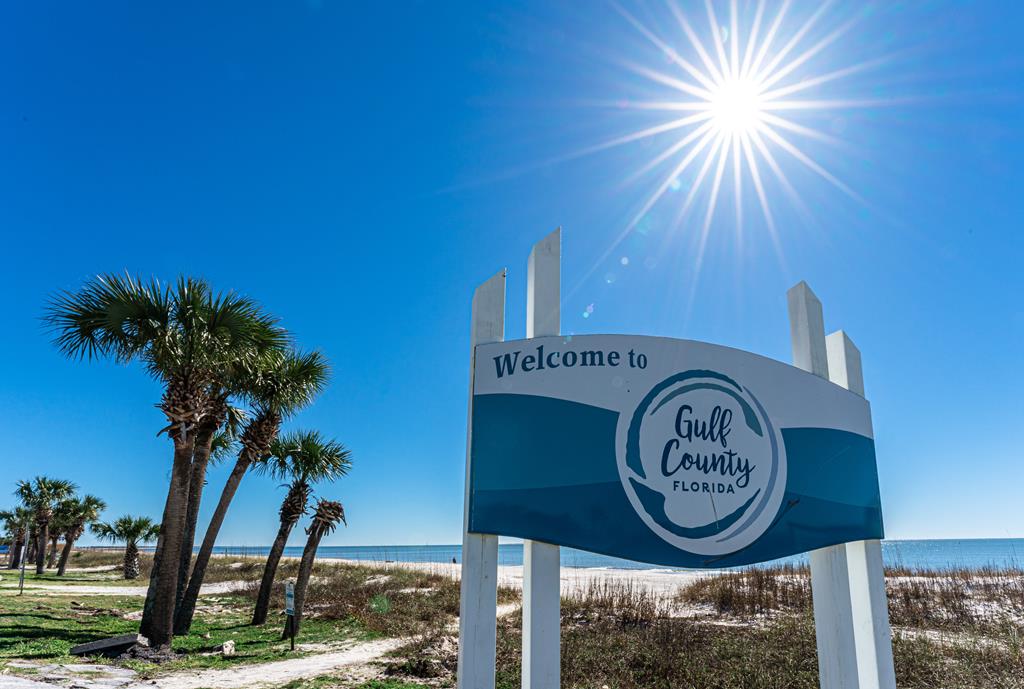 7372 Georgia Ave, Port St. Joe 32456