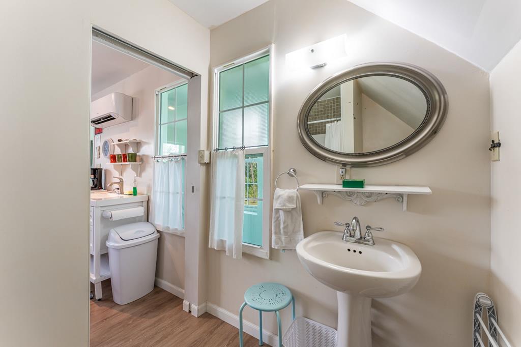 7372 Georgia Ave, Port St. Joe 32456