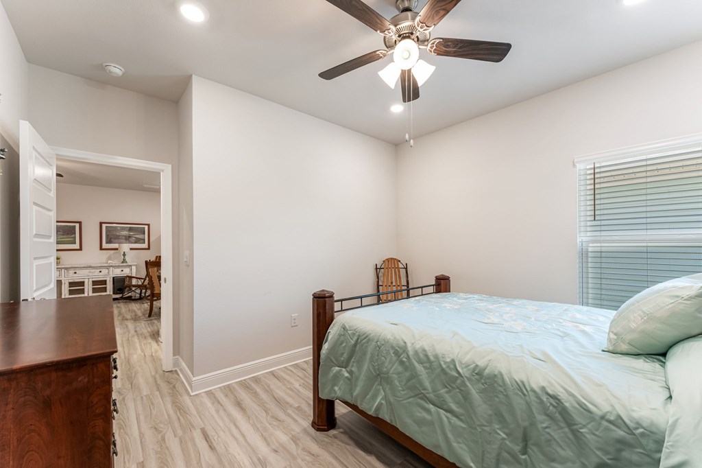 937 Backwater Rd, Port St. Joe 32456