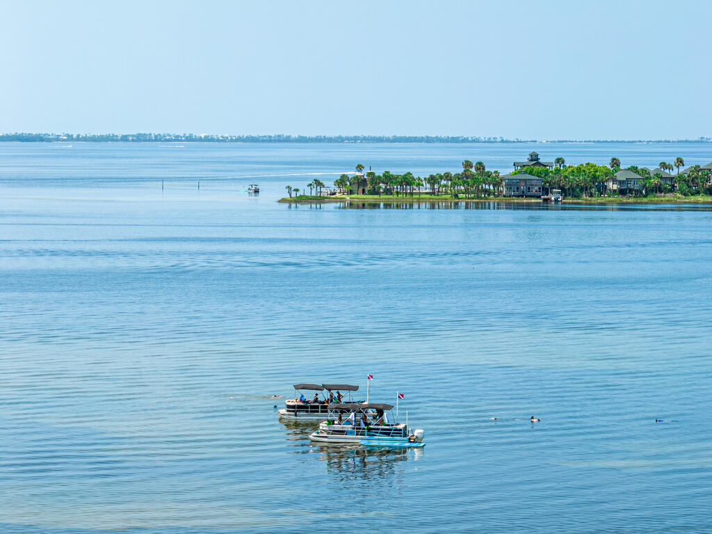 171 Cades Ct, Port St. Joe 32456
