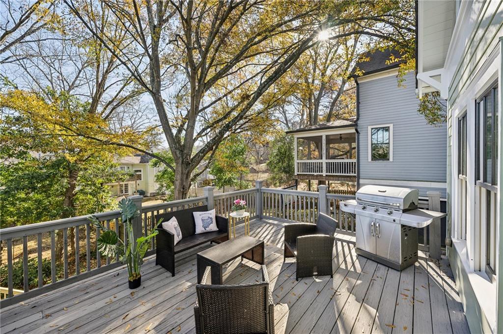 425 Hardendorf Avenue NE