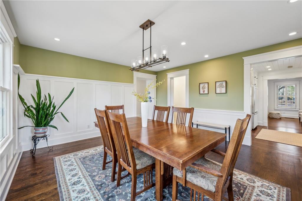 425 Hardendorf Avenue NE