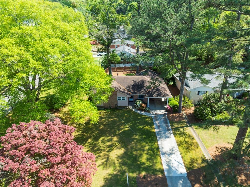 1629 Anita Place NE